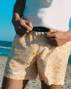 Le Maillot Pâquerettes Homme - Gili's X émoi émoi -Bijoux Magasin le maillot paquerettes homme gilis x emoi emoi 1