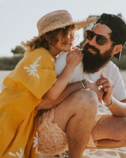 Le Maillot Pâquerettes Homme - Gili's X émoi émoi -Bijoux Magasin le maillot paquerettes homme gilis x emoi emoi 3 3cf9e52c 9ac5 4dfd 8cae 22454fd9775b