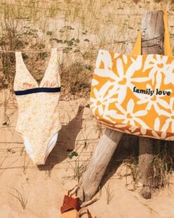 Le Maillot Une Pièce Pâquerettes Femme - Gili's X émoi émoi -Bijoux Magasin le maillot une piece paquerettes femme gilis x emoi emoi emoi emoi 17