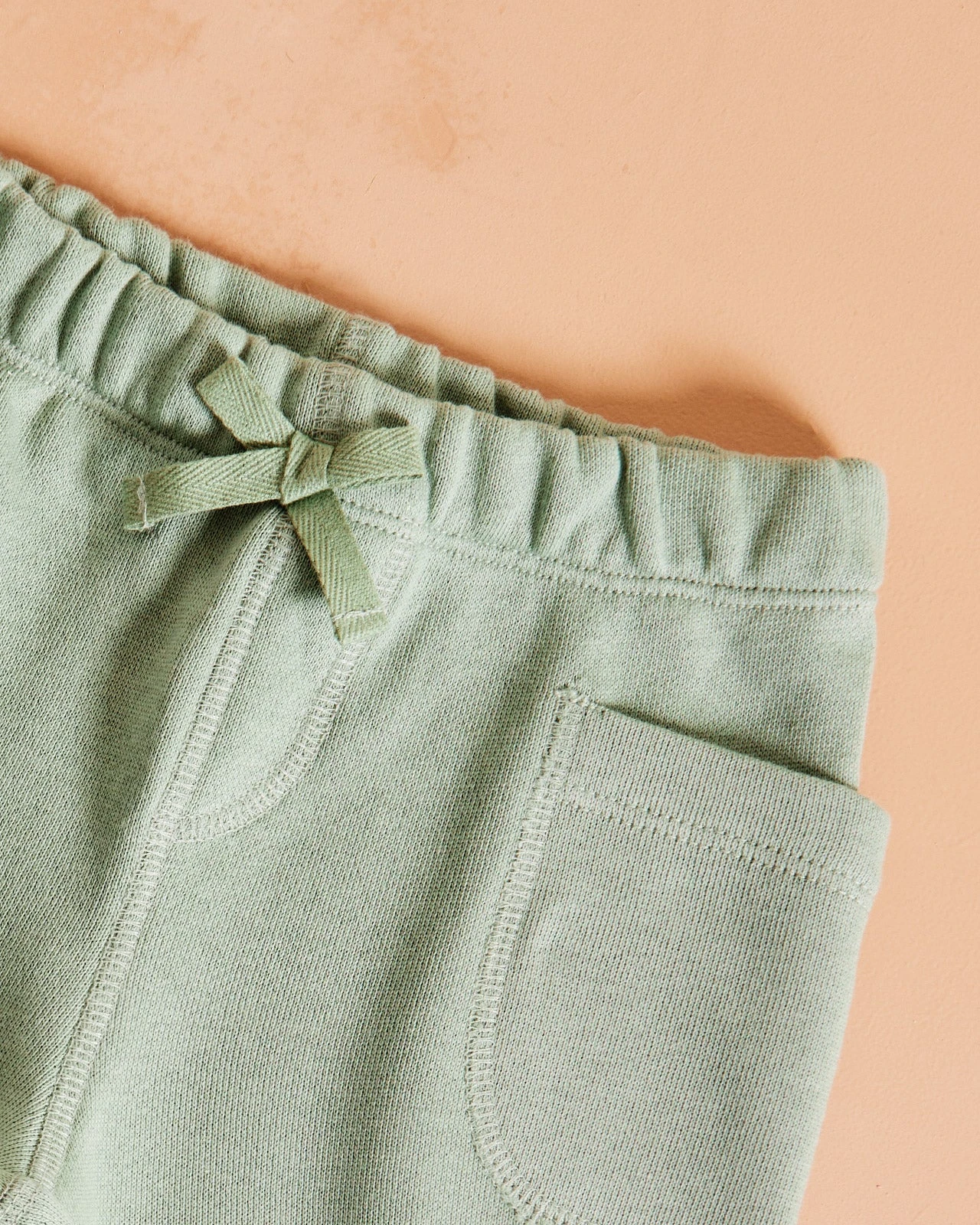Le Pantalon Lars En Coton Bio - Olive 5 Le Pantalon Lars En Coton Bio - Olive – Image 3
