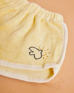 Le Short Sunny En éponge - Vanille -Bijoux Magasin le short brode baby sun bird eponge en coton bio vanille 2