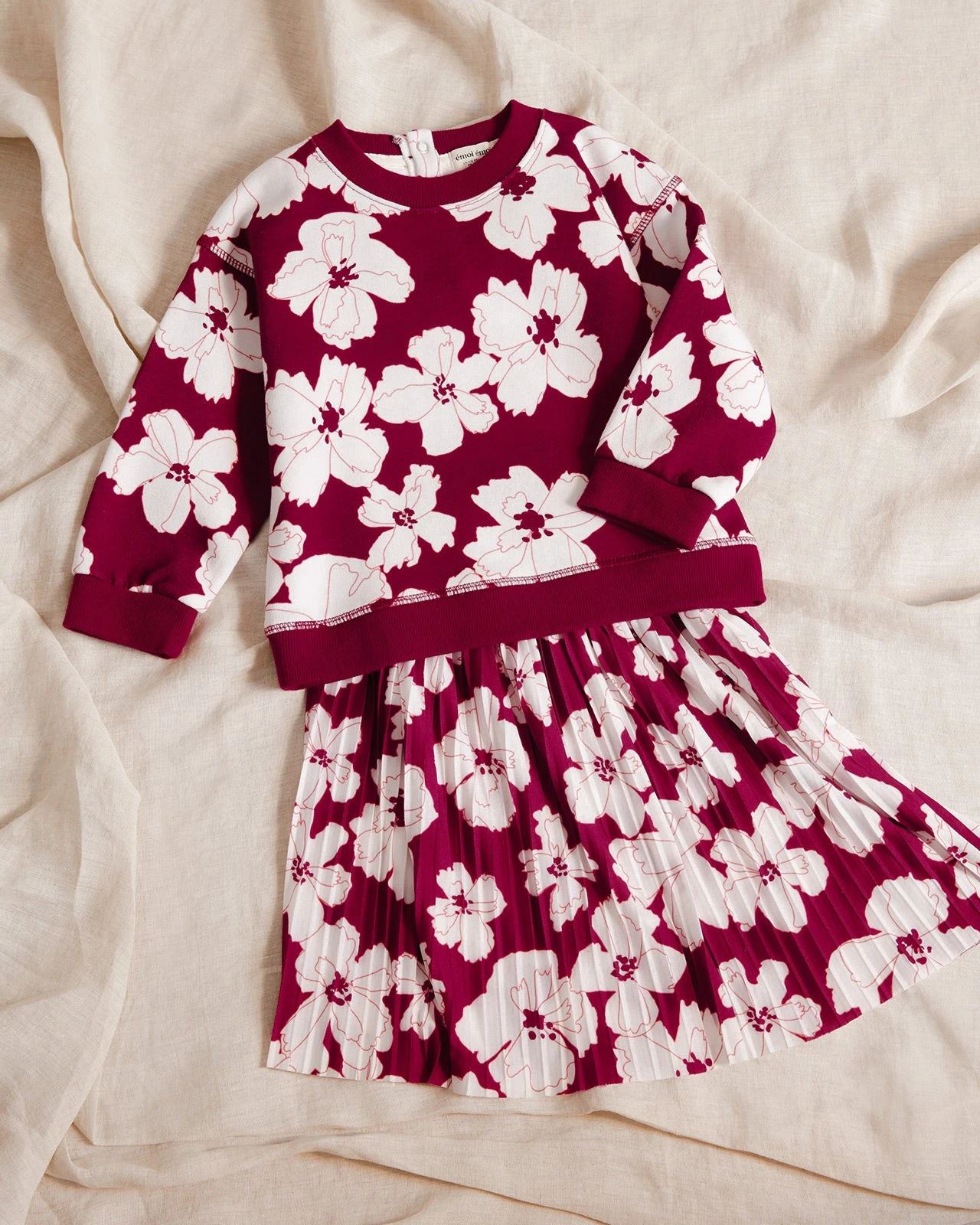 Le Sweat Anémones Maxi Enfant En Coton Bio - Bordeaux 6 Le Sweat Anémones Maxi Enfant En Coton Bio - Bordeaux – Image 4