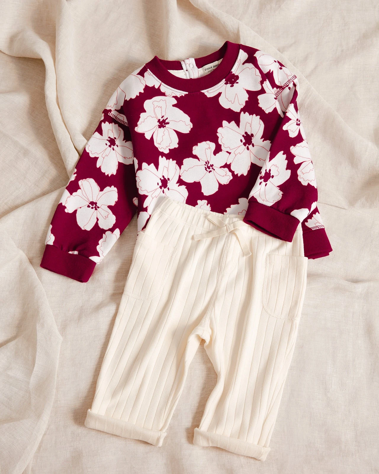 Le Sweat Anémones Maxi Enfant En Coton Bio - Bordeaux 4 Le Sweat Anémones Maxi Enfant En Coton Bio - Bordeaux – Image 2