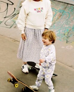 Le Sweat Sam En Coton Bio - Anémones Lilas 30 Le Sweat Sam En Coton Bio - Anémones Lilas -Bijoux Magasin le sweat anemones maxi enfant en coton bio lilas 32