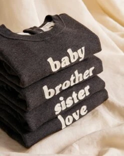 Le Sweat Brodé Brother Love En Coton Bio - Gris Anthracite -Bijoux Magasin le sweat brode brother love en coton bio gris anthracite 3c089a02 c893 41b6 b235 e6fe84af9e57