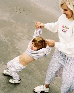 Le Sweat Club Mamie Love En Coton Bio - Crème -Bijoux Magasin le sweat brode mamie love en coton bio creme 4 86198cc1 e33a 49d5 a800 80722c20c82b