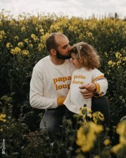 Le Sweat Brodé Papa Loup En Coton Bio - Crème -Bijoux Magasin le sweat brode papa loup en coton bio creme