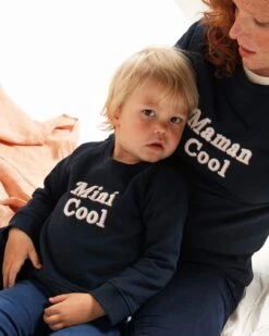 Le Sweat Maman Cool En Coton Bio - Charbon -Bijoux Magasin le sweat en coton bio maman cool charbon emoi emoi