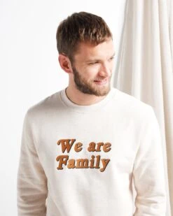 Le Sweat We Are Family Homme En Coton Bio - Beige Chiné