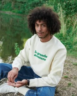 Le Sweat La Grande Aventure Homme En Coton Bio - Crème 11 Le Sweat La Grande Aventure Homme En Coton Bio - Crème -Bijoux Magasin le sweat la grande aventure homme en coton bio creme 3