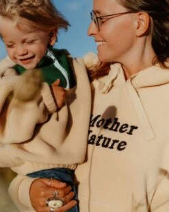 Le Sweat Sun En Polaire Recyclée Et Col Zippé - Latte -Bijoux Magasin le sweat sun en polaire recyclee et col zippe latte 1