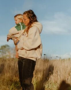 Le Sweat Sun En Polaire Recyclée Et Col Zippé - Latte -Bijoux Magasin le sweat sun en polaire recyclee et col zippe latte 2