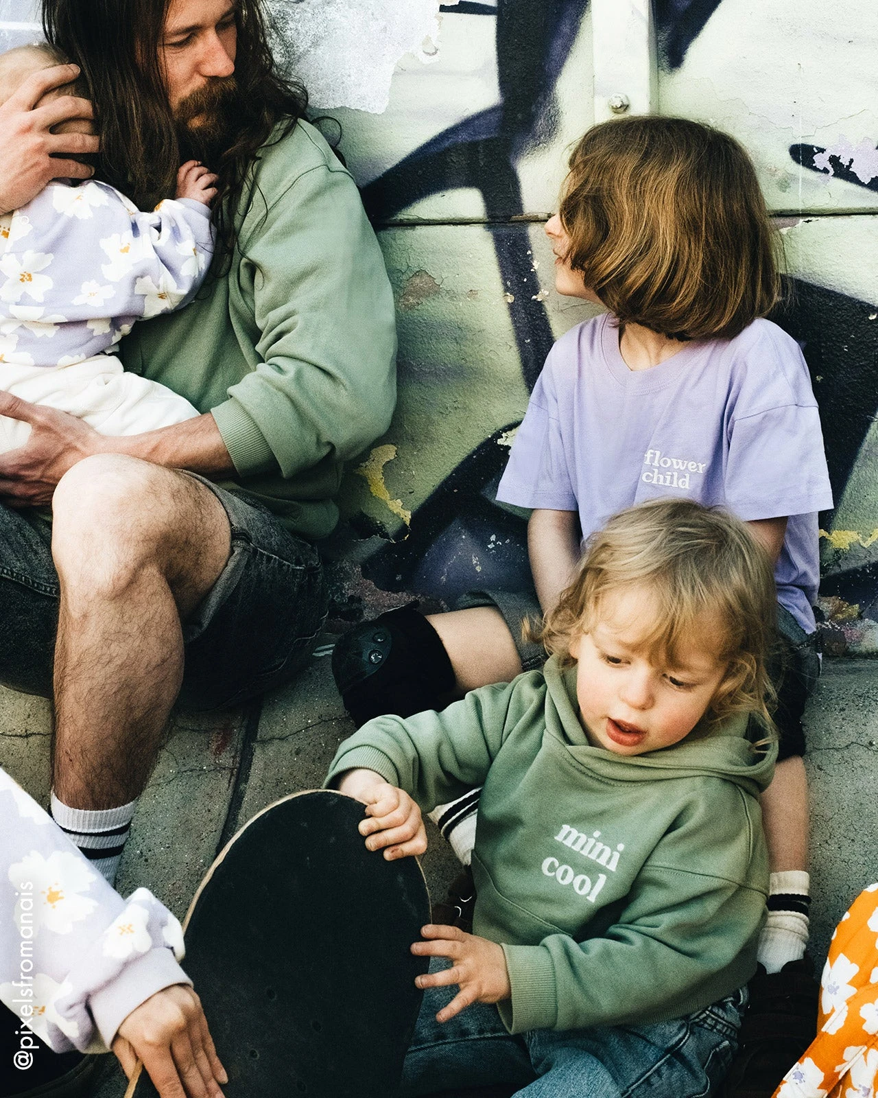 Le T-shirt Brodé Flower Child En Coton Bio - Lilas 5 Le T-shirt Brodé Flower Child En Coton Bio - Lilas – Image 3