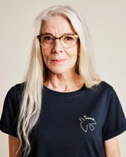 Le T-shirt Brodé Mamie Bird En Coton Bio - Charbon -Bijoux Magasin le t shirt brode mamie bird en coton bio nuit 2 6ccff0fe 9d74 4924 9b0c 5afcff031e5a