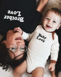 Le T-shirt Brother Love En Coton Bio - Bleu Charbon 12 Le T-shirt Brother Love En Coton Bio - Bleu Charbon -Bijoux Magasin le t shirt brother love en coton bio bleu charbon emoi emoi 8