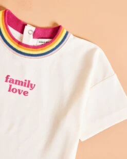 Le T-shirt Rainbow Family Love Enfant En Coton Bio - Crème 11 Le T-shirt Rainbow Family Love Enfant En Coton Bio - Crème -Bijoux Magasin le t shirt family love enfant en coton bio creme 4