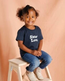 Le T-shirt Sister Love En Coton Bio - Bleu Charbon -Bijoux Magasin le t shirt sister love en coton bio bleu charbon emoi emoi 7