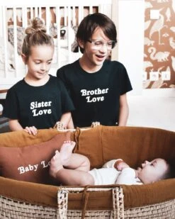 Le T-shirt Sister Love En Coton Bio - Bleu Charbon -Bijoux Magasin le t shirt sister love en coton bio bleu charbon emoi emoi 6