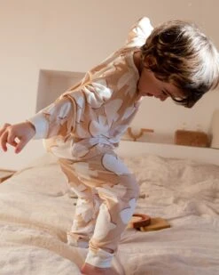 Le Pyjama Birds Enfant En Tencel - Latte -Bijoux Magasin lensemble de pyjama birds enfant en coton bio latte 3