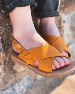 Les Sandales Enfant Toms - En Cuir Mangue - Théluto X émoi émoi -Bijoux Magasin les sandales enfant toms en cuir mangue theluto x emoi emoi 14