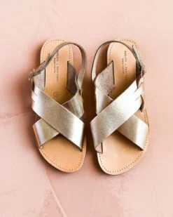 Les Sandales Tom Femme En Cuir Doré - Théluto X émoi émoi -Bijoux Magasin les sandales femme toms en cuir dore theluto x emoi emoi 5