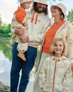 L'imperméable Nuages Enfant - Latte - Flotte X émoi émoi -Bijoux Magasin limpermeable nuages adulte latte flotte x emoi emoi 6