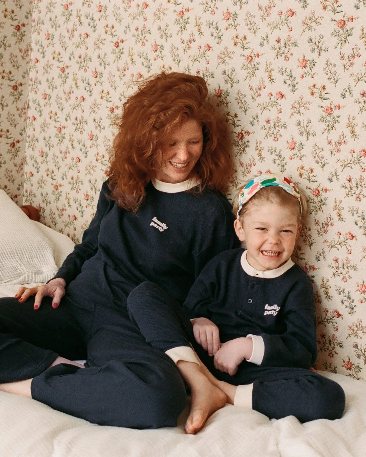 Le Bas De Pyjama Family Party Femme En Coton Bio Nid D'abeille - Charbon 11 Le Bas De Pyjama Family Party Femme En Coton Bio Nid D'abeille - Charbon – Image 9