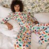 Le Pyjama Moutons Femme En Coton Bio - Multicolore -Bijoux Magasin pyjama moutons femme 2 1280x1600px